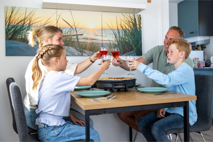 Ameland pan oosterse pan toost familie